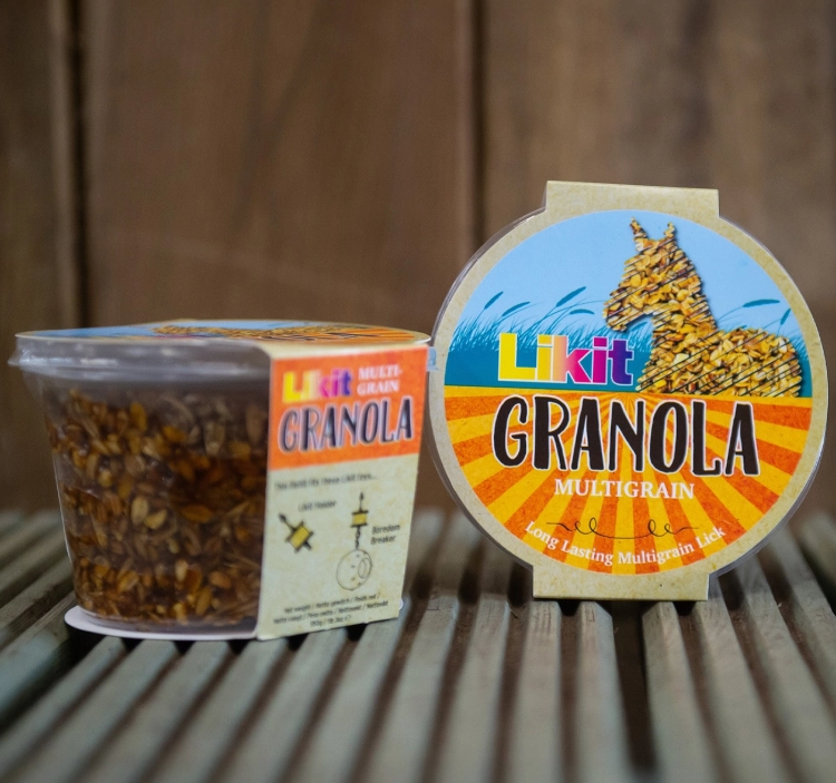 Lizawka dla konia LikIt Granola Original 550g