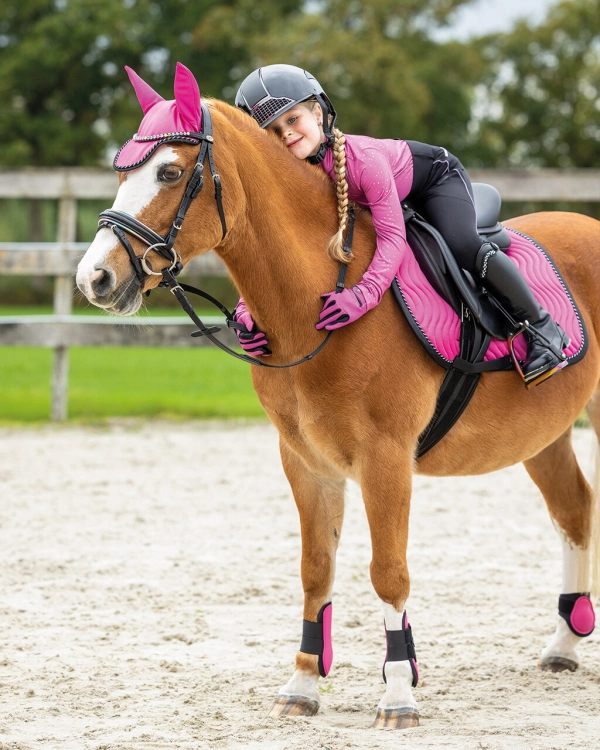 Akcesoria dla jeźdźca z kolekcji QHP Junior Isalyn Balloon Pink