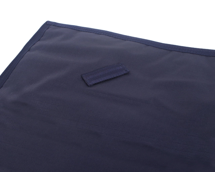 Klapa pod brzuch do derki dla konia 200 g QHP w kolorze granatowym