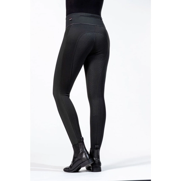 Breginsy zimowe HKM Cosy w kolorze czarnym zaprezentowane przez modelkę