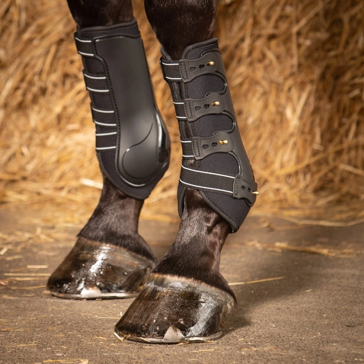 Ochraniacze skokowe dla konia na przednie nogi Harry's Horse Grand Prix w kolorze czarnym