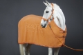 Derka polarowa Eskadron Pure Stamp w kolorze soft peach na koniu