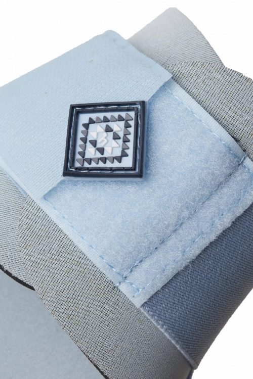 Ochraniacze dla konia na rzepy w kolorze cashmere blue Horze Chicago