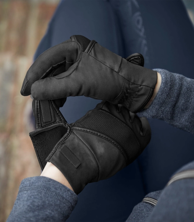 Rękawiczki jeździeckie zimowe z magnetycznym zapięciem ELT Magnetize Winter w kolorze czarnym