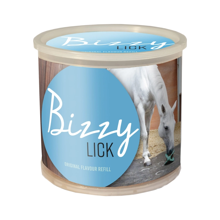 Lizawka dla konia Bizzy Lick 1kg o smaku original
