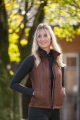 Kamizelka do jazdy konnej Covalliero Combi zaprezentowana przez modelkę