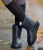 Buty stajenne ocieplane ELT Rainless w kolorze deepblue zaprezentowane przez modelkę
