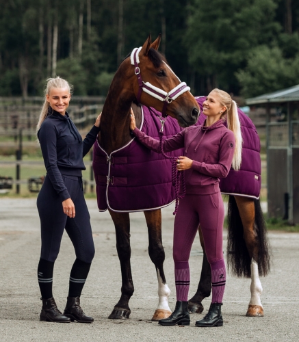 Bluza jeździecka Horze Elinor w dwóch wersjach kolorystycznych, zaprezentowana przez modelki