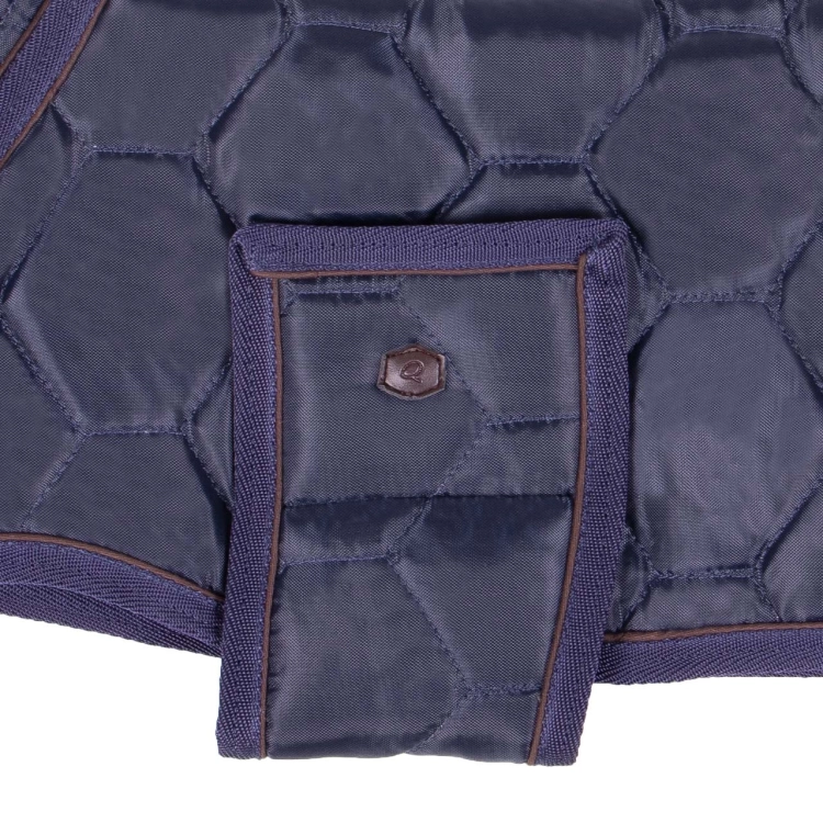 Derka dla psa z zapięciem pod brzuchem QHP Classy w kolorze granatowym