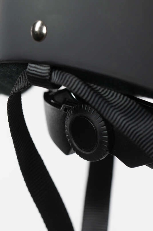 Kask jeździecki z regulacją Horze Orbital w kolorze czarnym