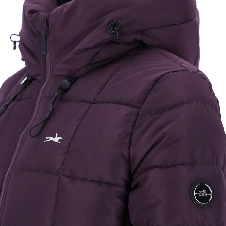 Płaszcz jeździecki Schockemohle Kyra w kolorze deep mauve - zblizenie na logo