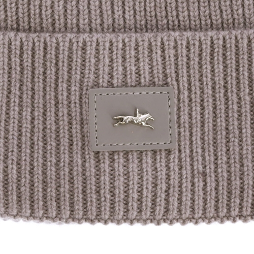 Zimowa czapka jeździecka Schockemohle Wool w kolorze cardamon - zbliżenie eleganckiego logo