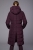Płaszcz jeździecki Schockemohle Kyra w kolorze deep mauve zaprezentowany przez modelkę - widoczny z tyłu