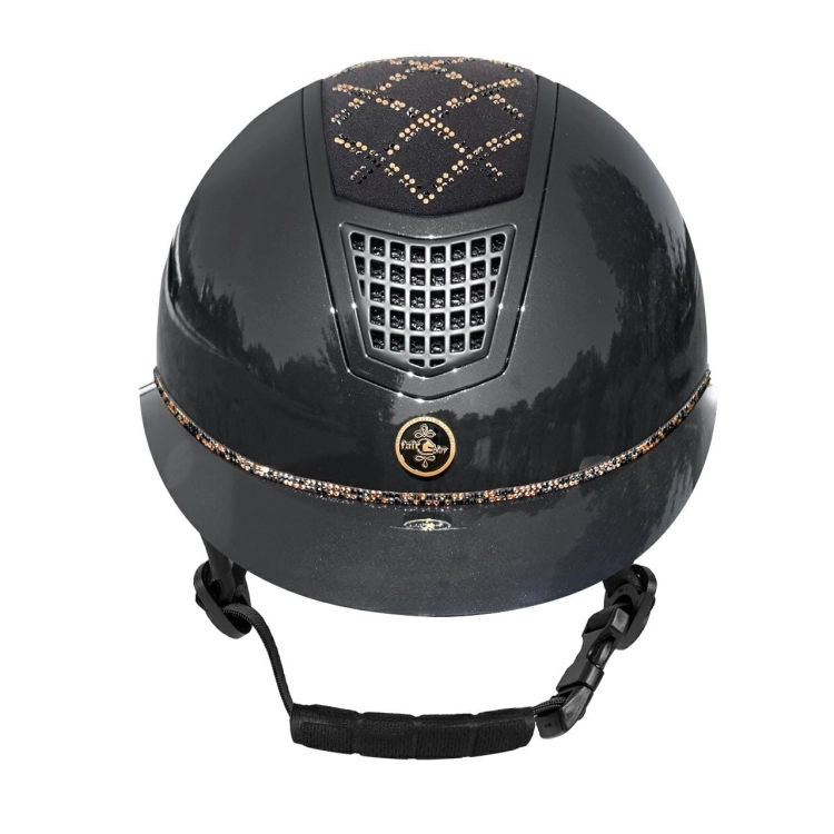 Kask jeździecki z szerokim daszkiem Fair Play Quantinum W-V Spotlight Shiny w kolorze czarnym
