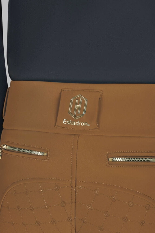 Leginsy jeździeckie ze złotym logo Eskadron Heritage PRO w kolorze almond