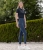 Legginsy jeździeckie ELT Ella Glam w kolorze chalkblue zaprezentowane przez modelkę