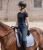 Breginsy damskie ELT Hanna w kolorze denim blue zaprezentowane przez modelkę