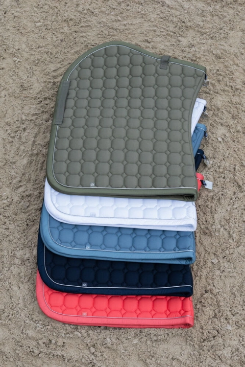 Czapraki Eskadron Classic Sports Cotton w pełnej gamie kolorystycznej