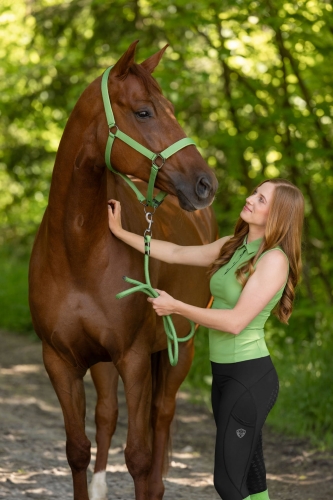 Akcesoria dla konia i jeźdźca z kolekcji wiosna/lato 2025 w kolorze zielonym Covalliero