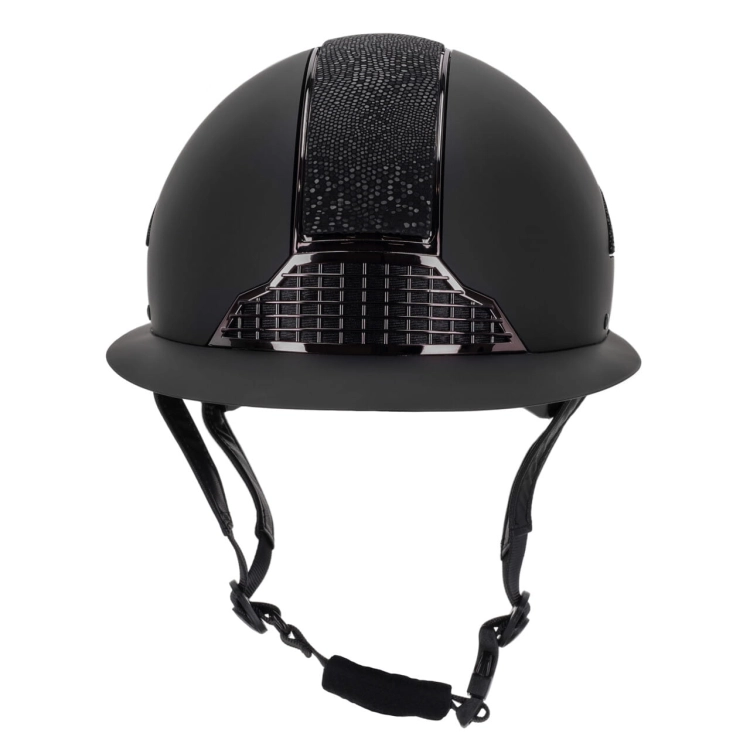 Kask do jazdy konnej z szerokim daszkiem QHP Detroit Polo w kolorze czarnym widoczny z przodu