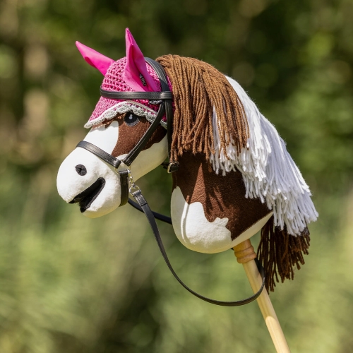 Hobby Horse z akcesoriami (do kupienia osobno) QHP w kolorze gniadosrokatym