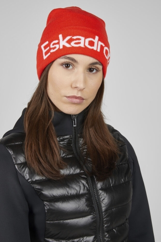 Czapka jeździecka Eskadron Dynamic Hat w kolorze czerwonym