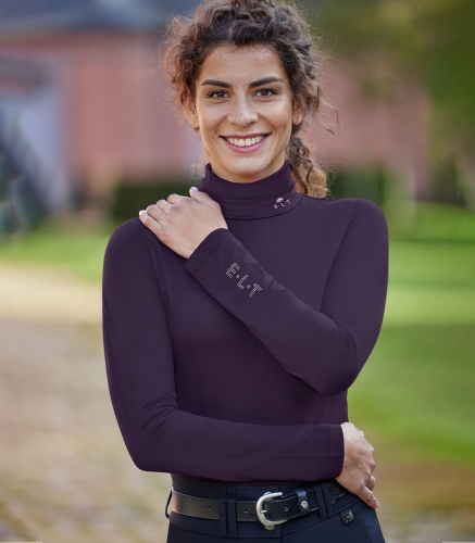 Bluzka jeździecka z golfem ELT Madison w kolorze fioletowym zaprezentowana przez modelkę