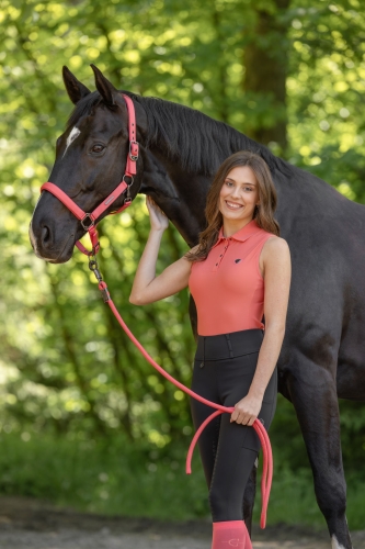 Legginsy jeździeckie kompresyjne Covalliero Compression w kolorze czarnym widoczne z tyłu