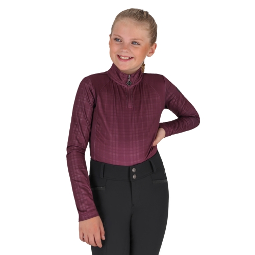 Bluzka jeździecka dziecięca QHP Junior Zahra w kolorze bordowym zaprezentowana przez modelkę