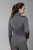 Bluza do jazdy konnej Schockemöhle Reny w kolorze szarym zaprezentowana przez modelkę, widoczna z tyłu