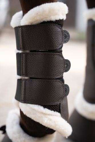 Ochraniacze dla konia HKM Comfort Premium Mesh Fur w kolorze brązowym