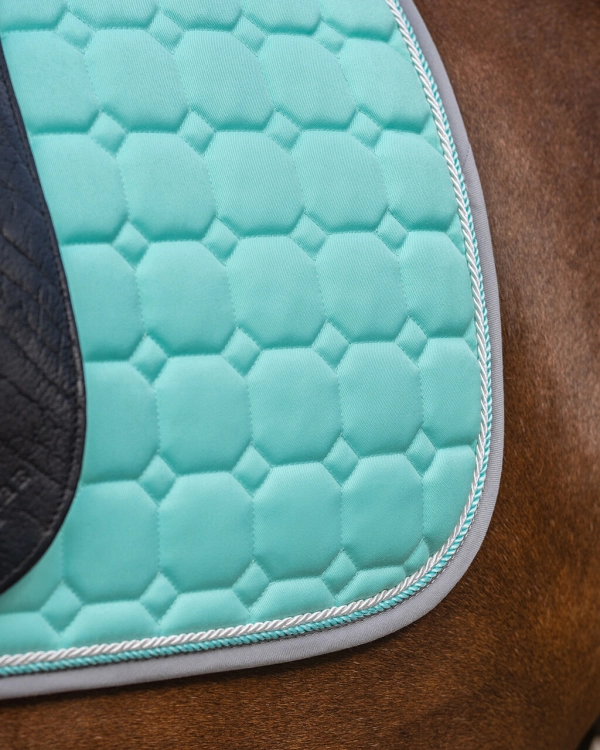 Czaprak dla konia QHP Florence w kolorze ice green