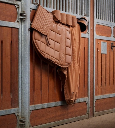 Derka Eskadron Platinum Softshell Air w kolorze cognac