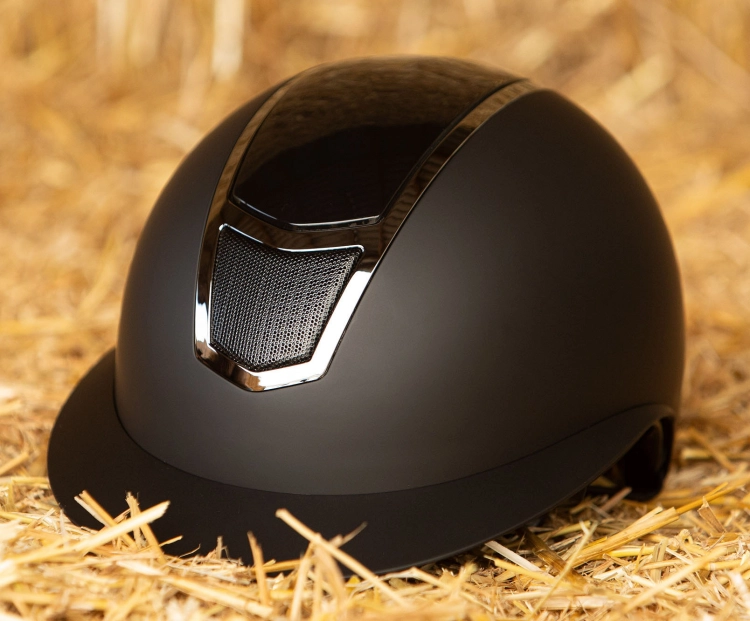 Kask jeździecki z regulacją Harry's Horse Mont Blanc w kolorze czarnym